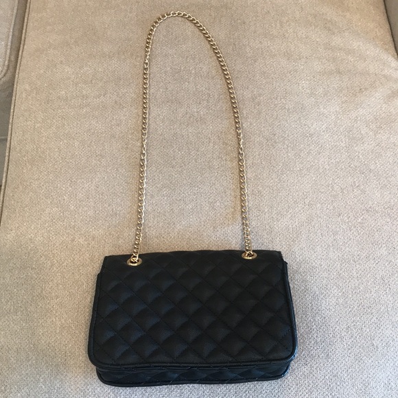 EXPRESS Quilted Chain Bag - Picture 2 of 6